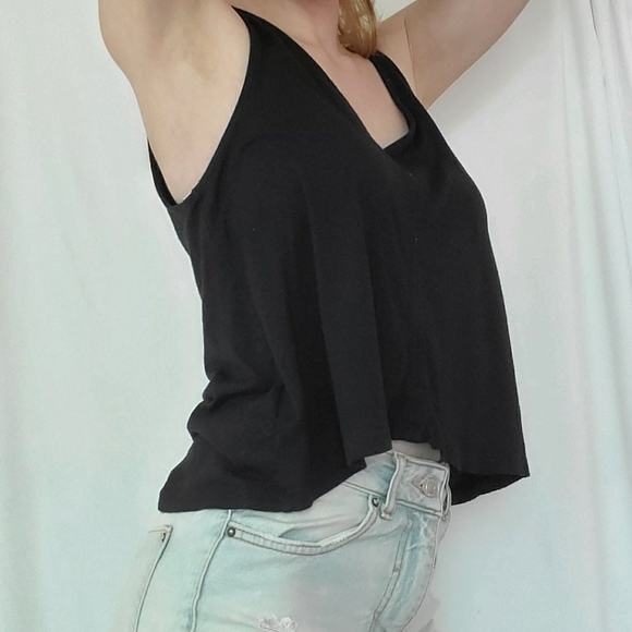 H&M Basics Tank Top - Picture 2 of 4